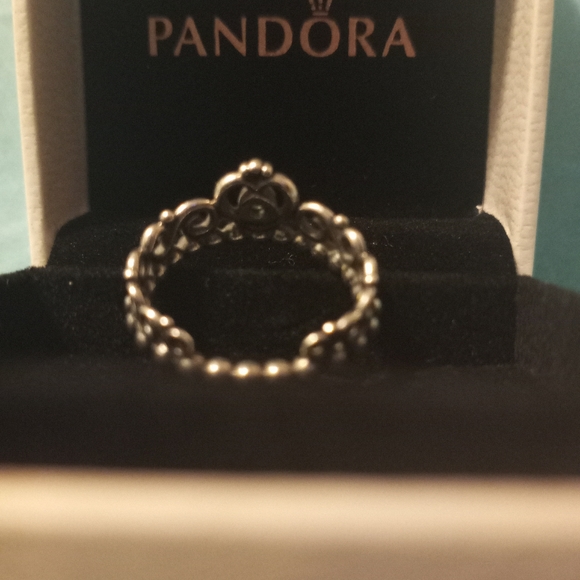 *New* Pandora Ring - Picture 2 of 3